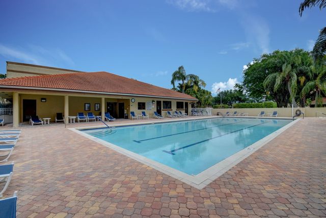 1813 Wood Fern Drive, Boynton Beach, FL 33436