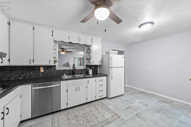 546 Berlin Road, Huron, OH 44839