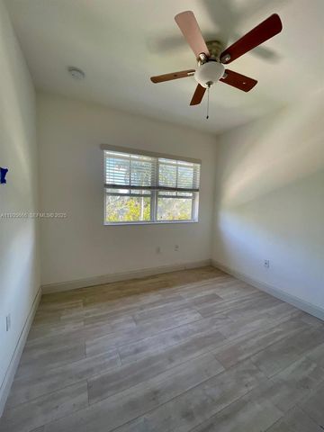 8620 NW 97th Ave 202, Doral, FL 33178