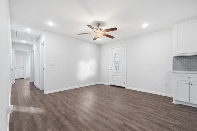 6623 County Road 4, Damon, TX 77430