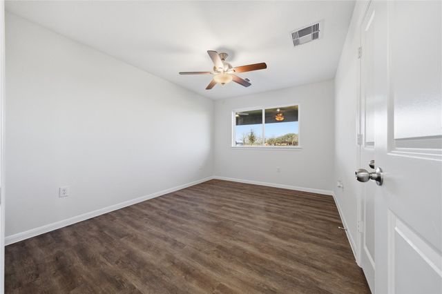 6623 County Road 4, Damon, TX 77430