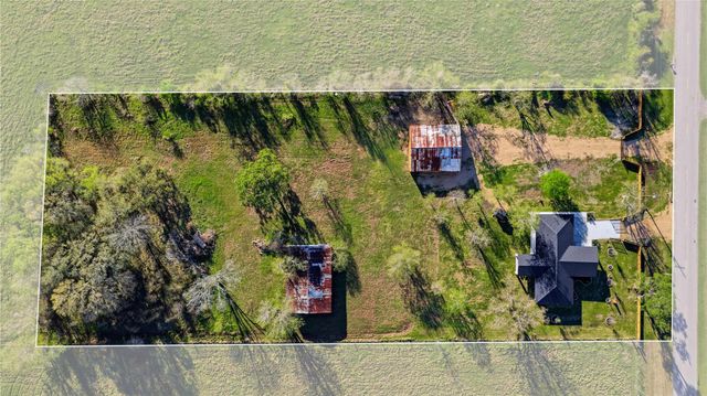 6623 County Road 4, Damon, TX 77430