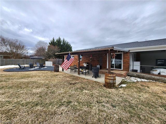 5030 Brook Circle, Archdale, NC 27263