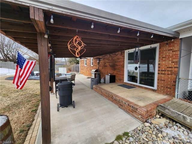 5030 Brook Circle, Archdale, NC 27263