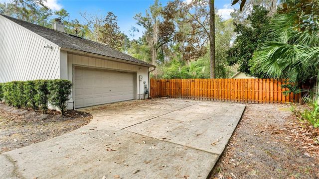 302 SW 77TH TERRACE, Gainesville, FL 32607