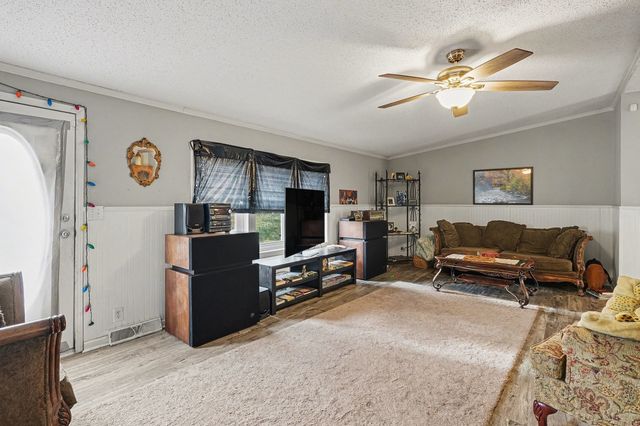 8896 Greer Rd, Lyles, TN 37098