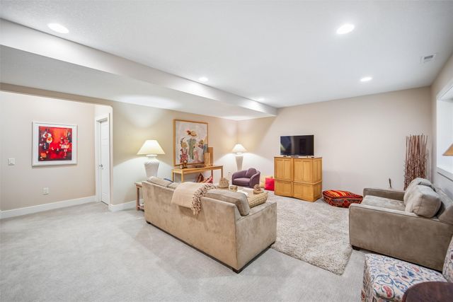 14501 Hickory Drive, Urbandale, IA 50323