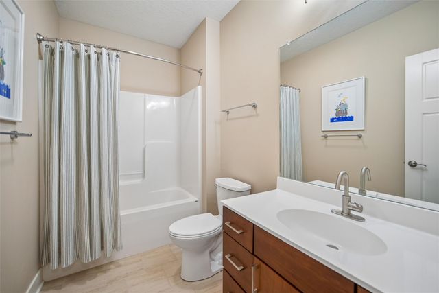 14501 Hickory Drive, Urbandale, IA 50323