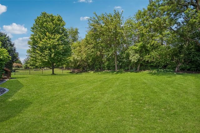 14501 Hickory Drive, Urbandale, IA 50323