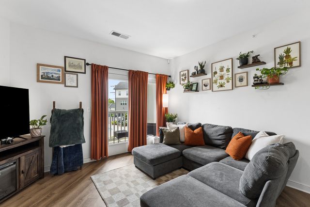 1540 Lebanon Pike Unit 206, Nashville, TN 37210