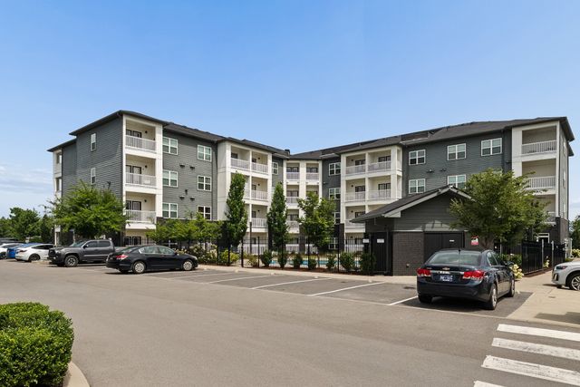 1540 Lebanon Pike Unit 206, Nashville, TN 37210