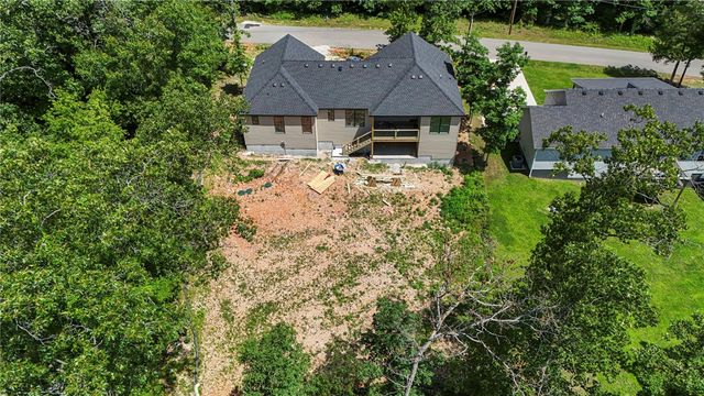 17 Leona, Bella Vista, AR 71715