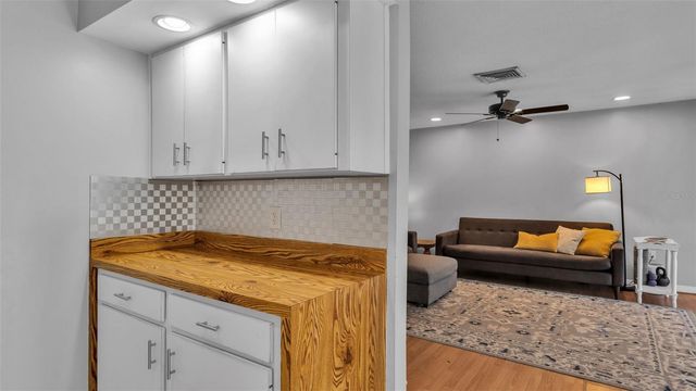 4904 FOXRUN, Lakeland, FL 33813