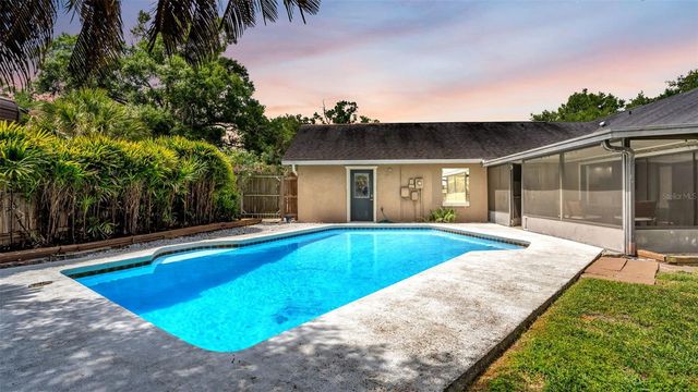 4904 FOXRUN, Lakeland, FL 33813