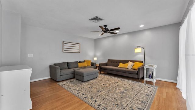 4904 FOXRUN, Lakeland, FL 33813