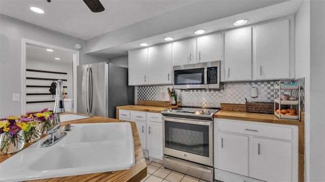 4904 FOXRUN, Lakeland, FL 33813