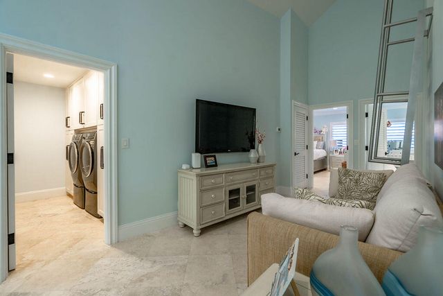 4130 NE 31st Avenue, Lighthouse Point, FL 33064