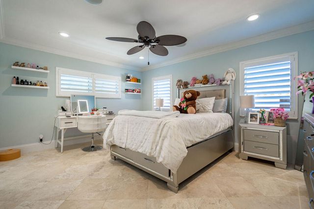 4130 NE 31st Avenue, Lighthouse Point, FL 33064