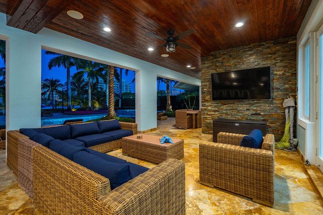 4130 NE 31st Avenue, Lighthouse Point, FL 33064