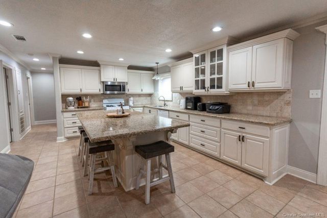 4326 Pleasant Drive, Lake Charles, LA 70605