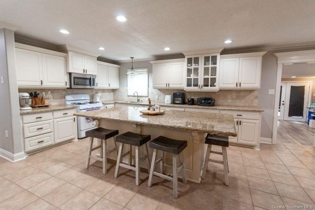 4326 Pleasant Drive, Lake Charles, LA 70605