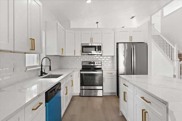 360 CONCH KEY WAY, Sanford, FL 32771