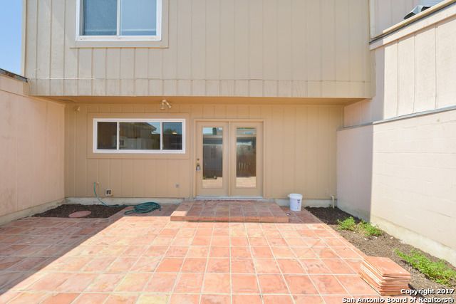 6607 CROWN RDG, San Antonio, TX 78239