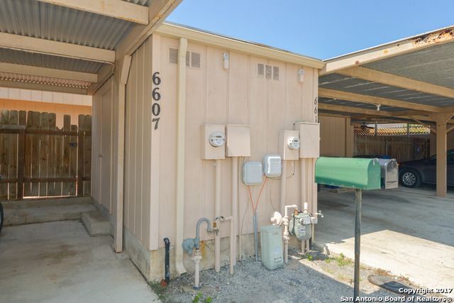 6607 CROWN RDG, San Antonio, TX 78239