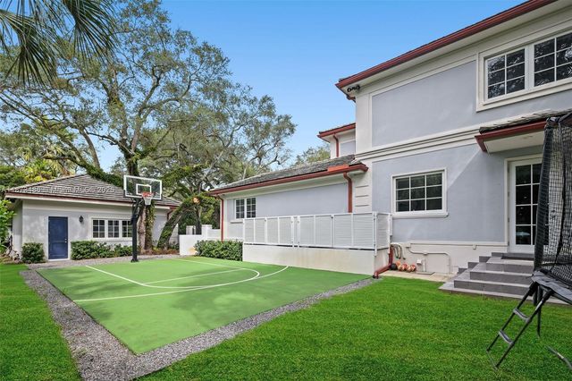 5400 Banyan Trl, Coral Gables, FL 33156