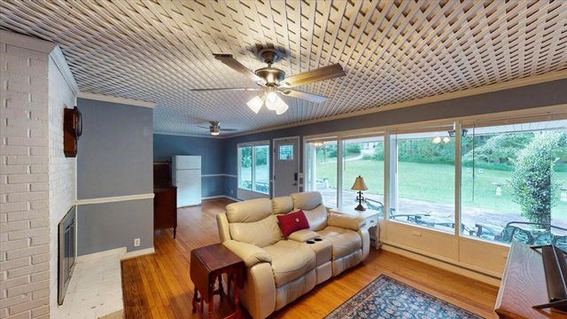 602 Magnolia Avenue, South Pittsburg, TN 37380