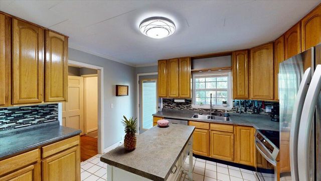 602 Magnolia Avenue, South Pittsburg, TN 37380