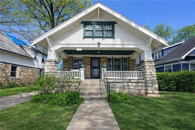 5727 Tracy Avenue, Kansas City, MO 64110