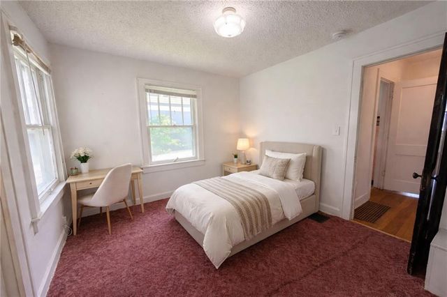 5727 Tracy Avenue, Kansas City, MO 64110