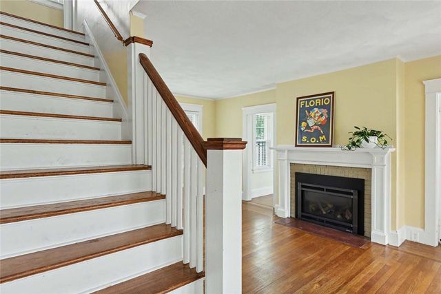 84 Glen Avenue, Cranston, RI 02905