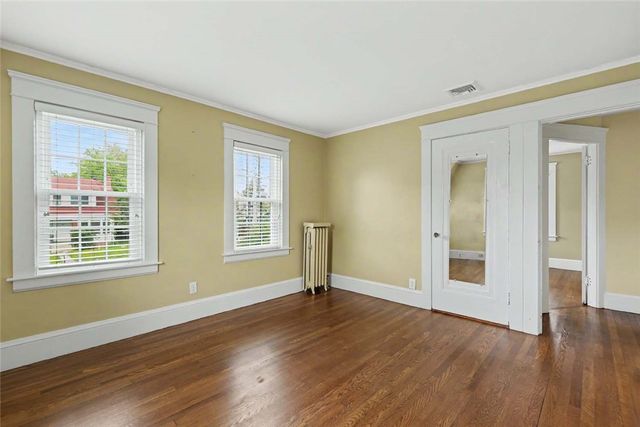 84 Glen Avenue, Cranston, RI 02905