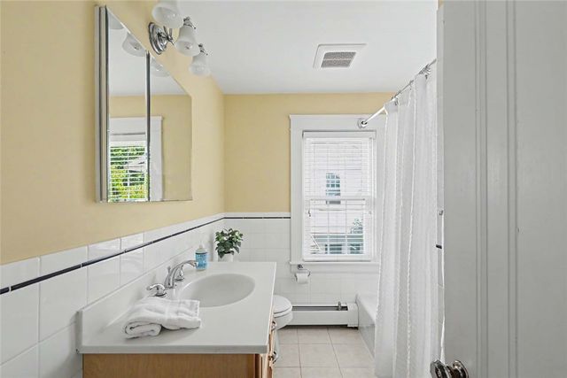 84 Glen Avenue, Cranston, RI 02905