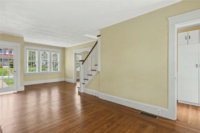 84 Glen Avenue, Cranston, RI 02905