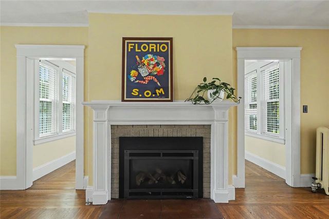 84 Glen Avenue, Cranston, RI 02905