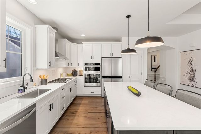 25 Sandtrap Cir 8, Walpole, MA 02081