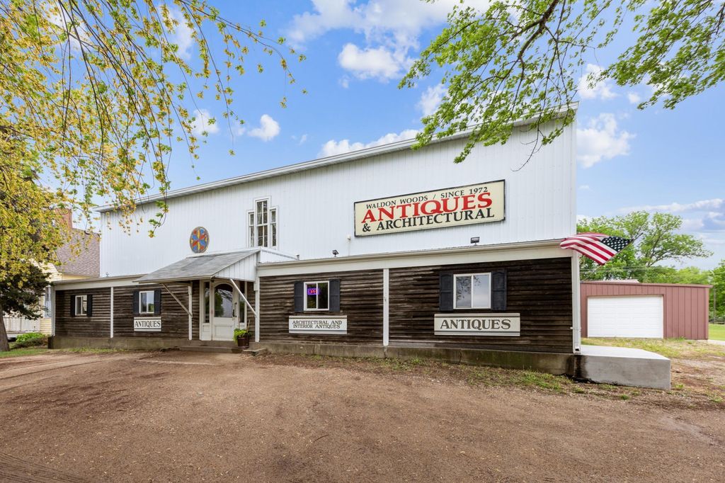 2612 State Highway 55 SE, Buffalo, MN 55313