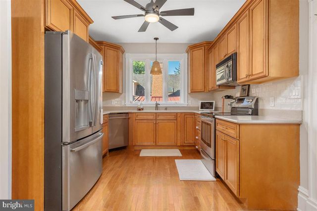 1009 OAK HILL AVE, Hagerstown, MD 21742