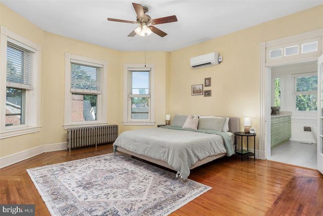 1009 OAK HILL AVE, Hagerstown, MD 21742