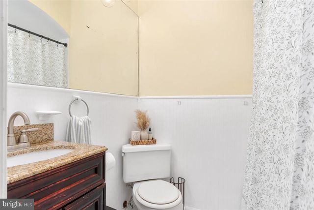 1009 OAK HILL AVE, Hagerstown, MD 21742