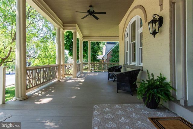1009 OAK HILL AVE, Hagerstown, MD 21742