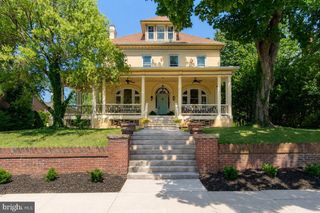 1009 OAK HILL AVE, Hagerstown, MD 21742