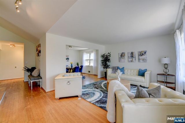 15 Winding Way, West Orange, NJ 07052