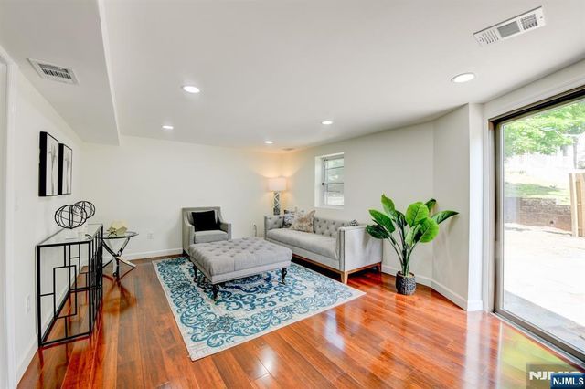 15 Winding Way, West Orange, NJ 07052