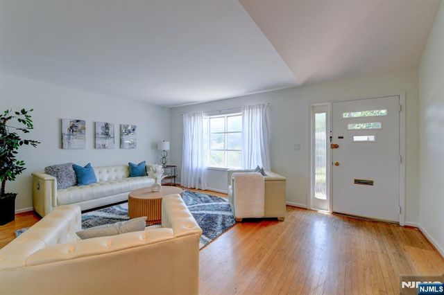 15 Winding Way, West Orange, NJ 07052