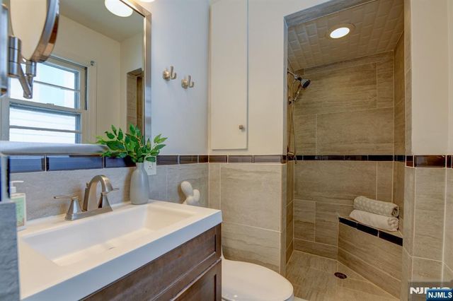 15 Winding Way, West Orange, NJ 07052