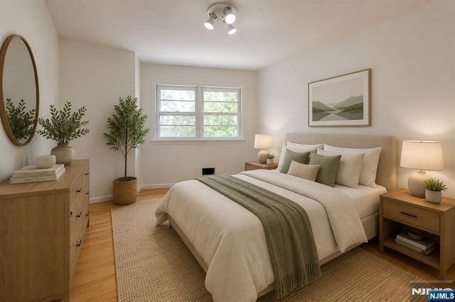 15 Winding Way, West Orange, NJ 07052